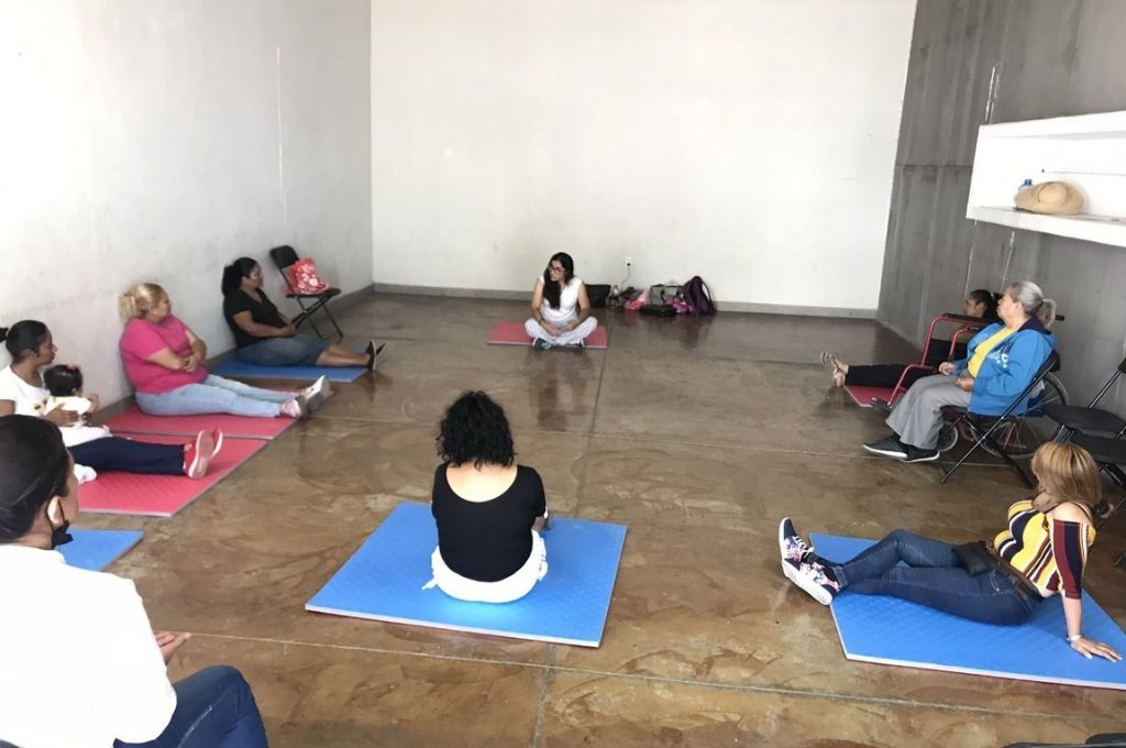 TV4 Noticias Guanajuato | Atienden a mujeres en Feria de Servicios de Salud