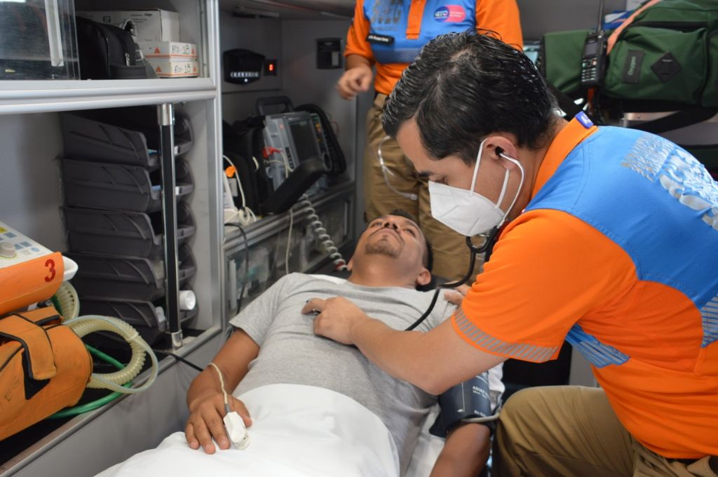 TV4 Noticias Guanajuato | Reconocen labor de paramédico de Guanajuato