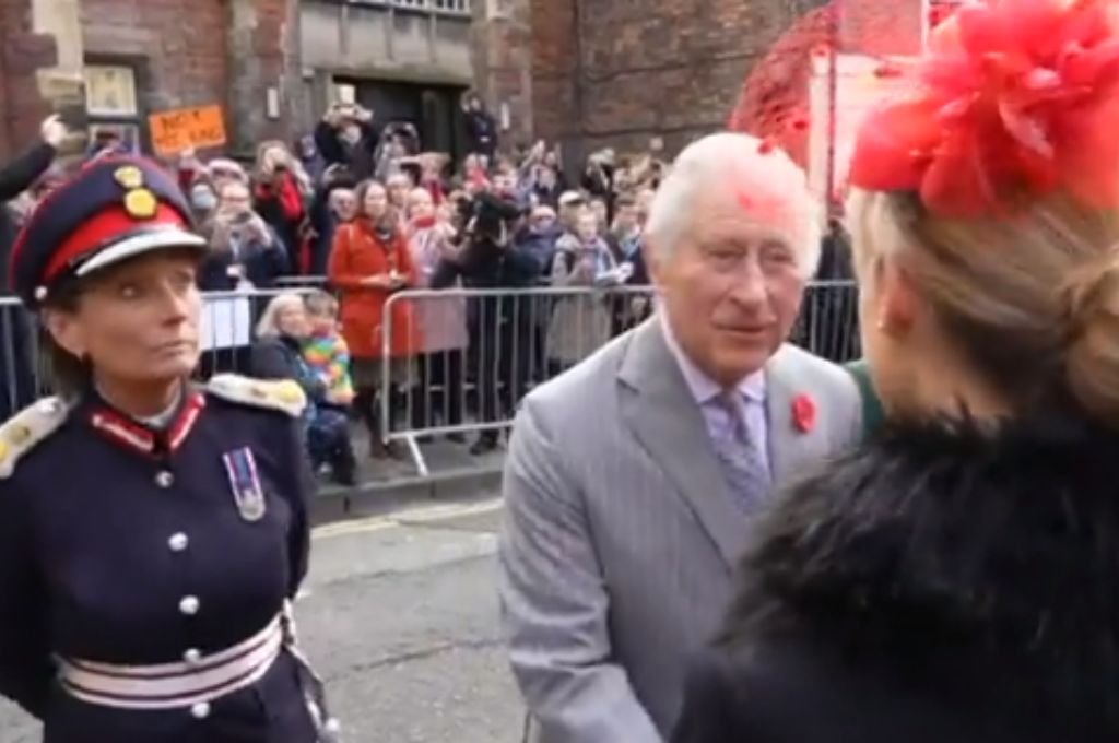 Tv4 Rey TV4 Noticias Guanajuato | Arrojan huevos al Rey Carlos III durante su ...