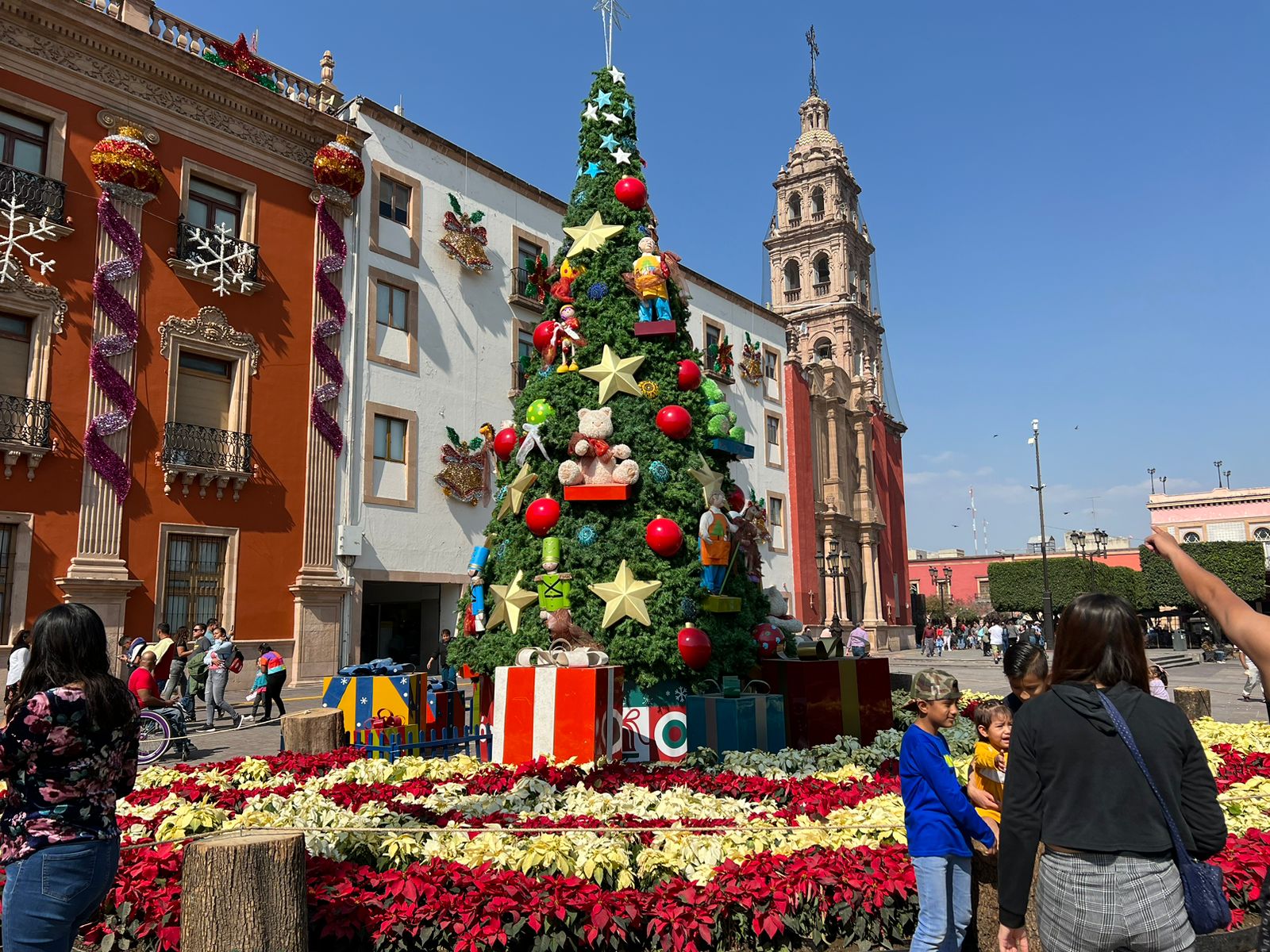 Las casas de dulces para decoración es una tradición navideña muy