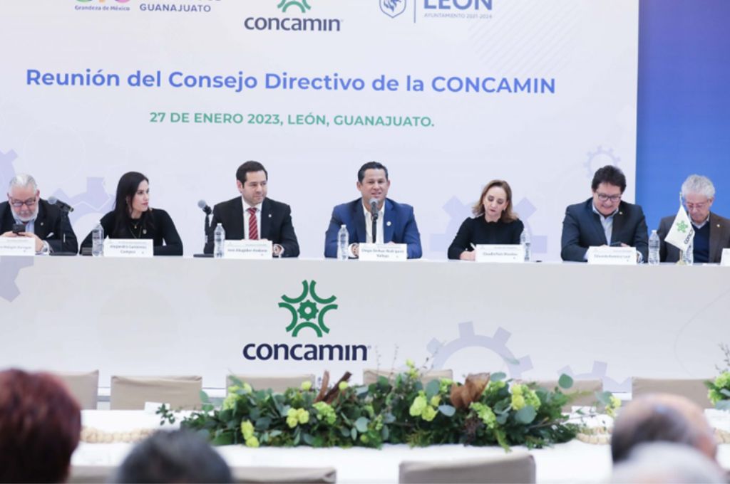 TV4 Noticias Guanajuato | Reconoce Diego Sinhue liderazgo de la Concamin
