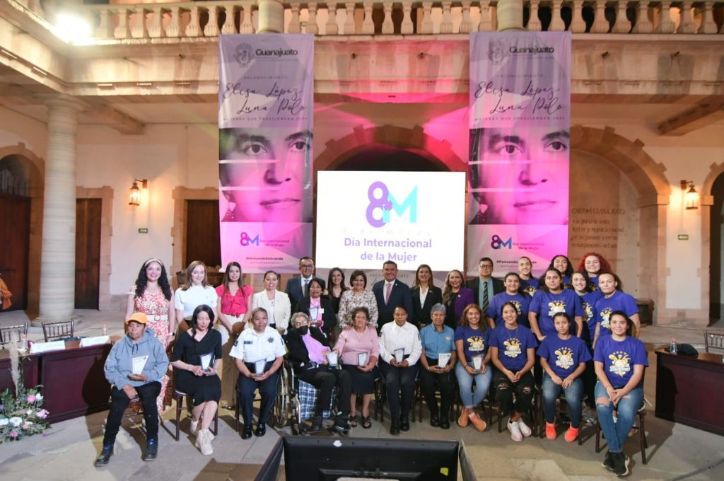 TV4 Noticias Guanajuato | Reconocen a mujeres guanajuatenses