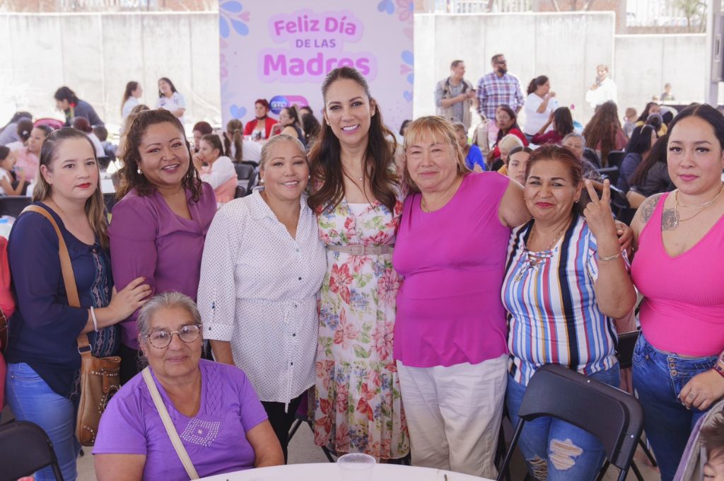 TV4 Noticias Guanajuato | Celebra SEDESHU a mamás guanajuatenses