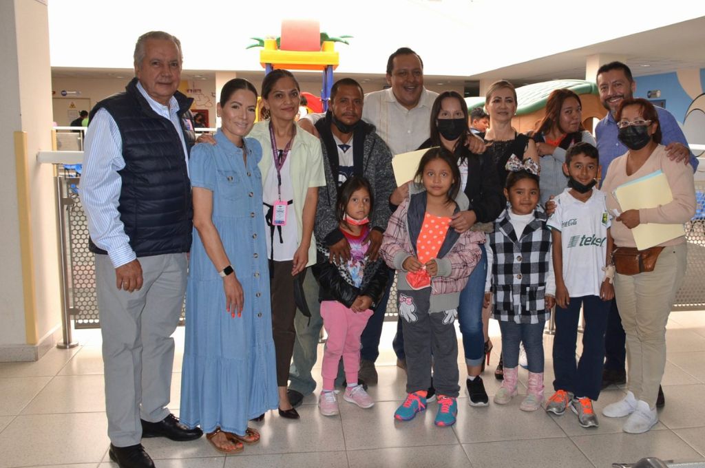 TV4 Noticias Guanajuato | Benefician a 80 niños con crujías de estrabismo