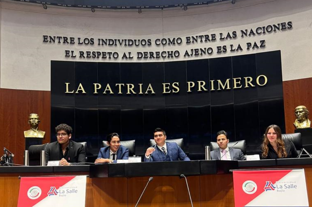 TV4 Noticias Guanajuato | Estudiantes leoneses aportan ideas en Primer ...