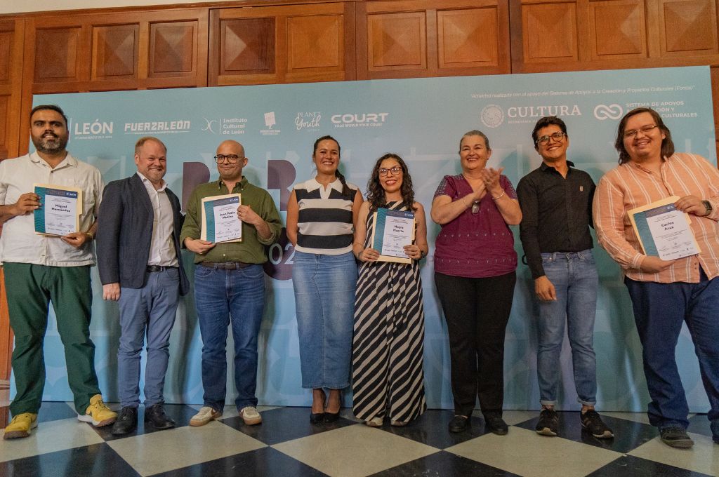 TV4 Noticias Guanajuato | Premian a ganadores de BARCO 2023 e inauguran ...