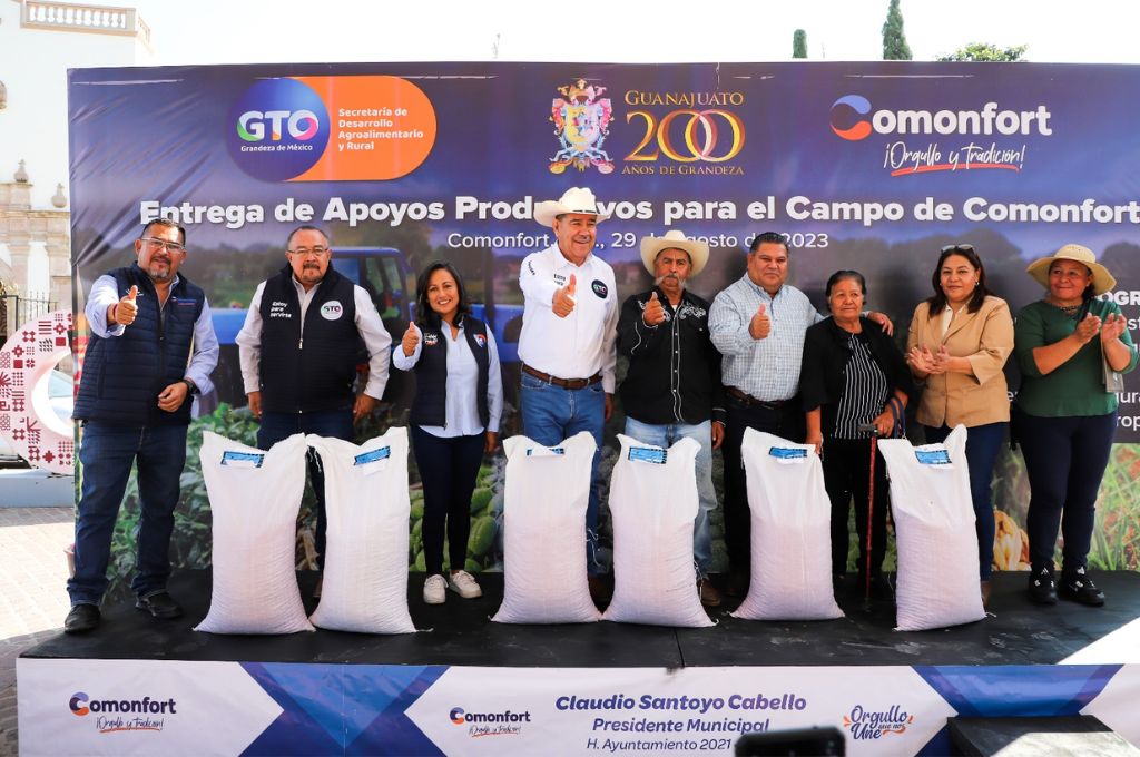TV4 Noticias Guanajuato | Entregan 273 apoyos a campesinos de Comonfort