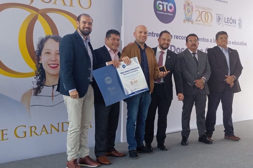 TV4 Noticias Guanajuato | Reconocen a docentes por implementar buenas ...