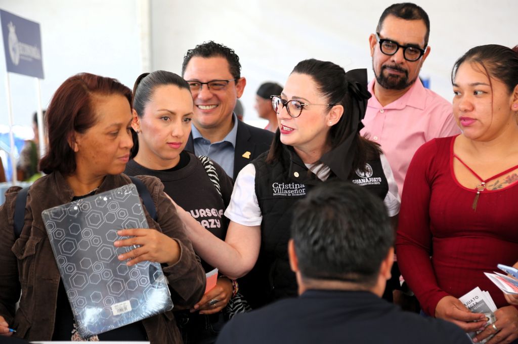 TV4 Noticias Guanajuato | Acerca Gobierno de la Gente oportunidades a ...