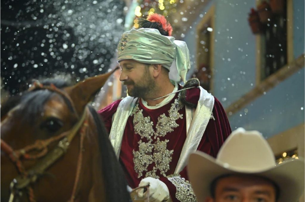 TV4 Noticias Guanajuato | Cabalgata de Día de Reyes ilumina la capital